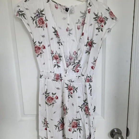 Floral V-Neck Summer Dress - White with Pink Rose Print - Picture 3 of 7